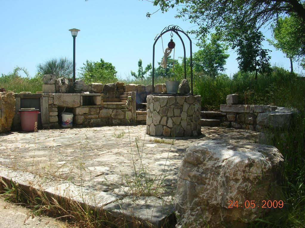 Casino Tonti Iarussi Villa Forlì del Sannio Exteriör bild